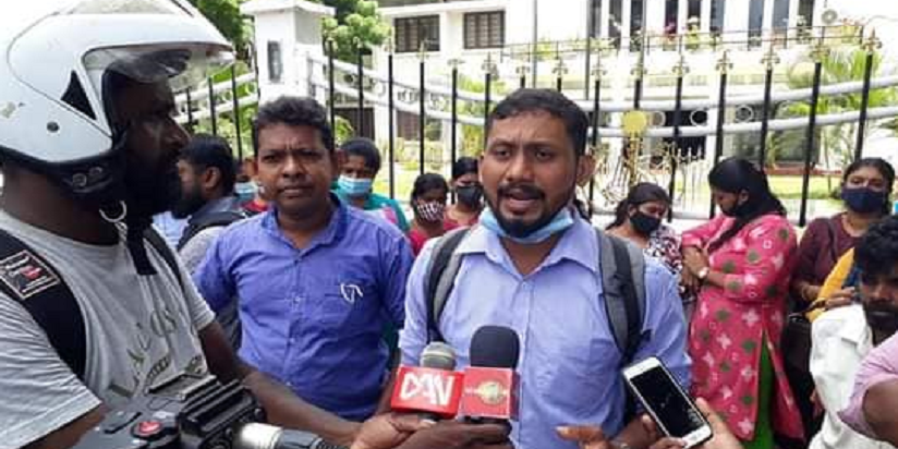 රැකියා ලබාදීමේදී මතුව ඇති ගැටලුවලට විසඳුම් ඉල්ලා උපාධිධාරීන් අදත් විරෝධතාවයේ