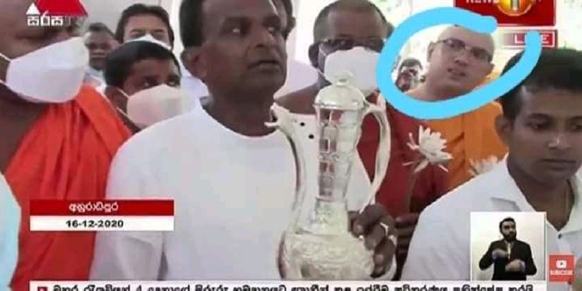 ධම්මික පැණි පූජා කරන්න යනකොට බුදුවූ බව කිව් සිරිසුමනත් යන්නෙ ඇයි?