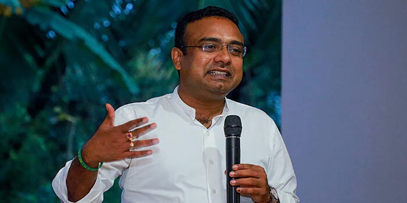 රාජපක්ෂලා දේපල වෙළෙන්දෝ බවට පත්වෙලා – මනුෂ නානායක්කාර