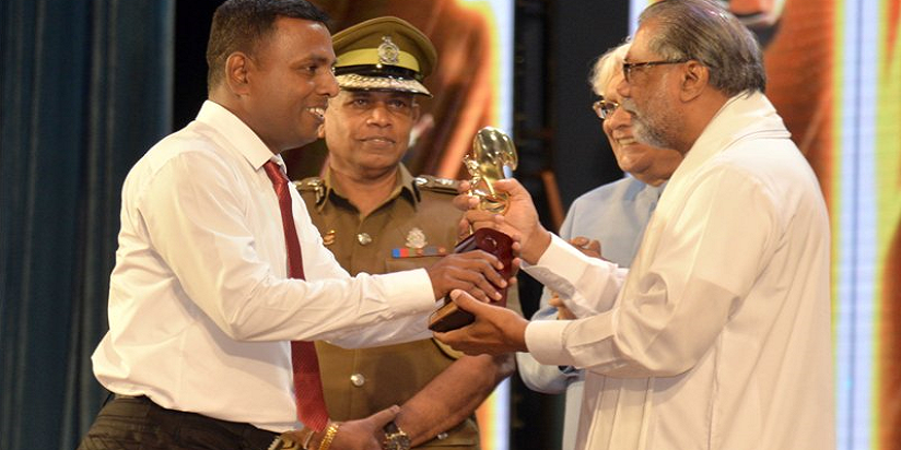 හොඳම දෙමළ නවකතාවට හිමි සම්මානය දේශපාලන සිරකරුවෙකුට