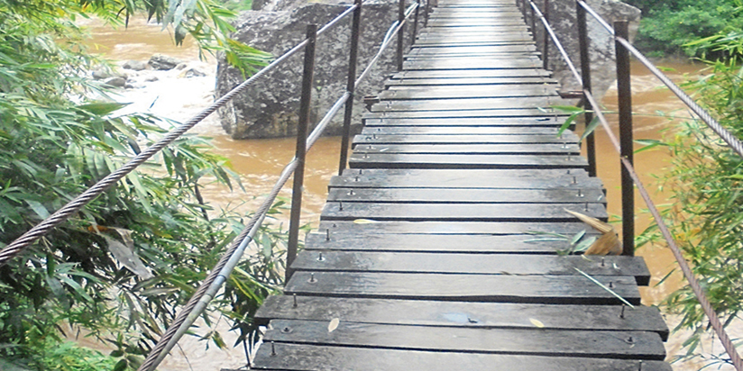 පේරාදෙණිය ගීතයක්!